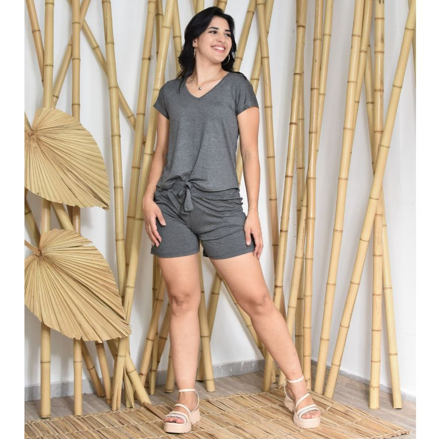 Conjunto Verão Short Cintura Média e Blusa Gola V Básica