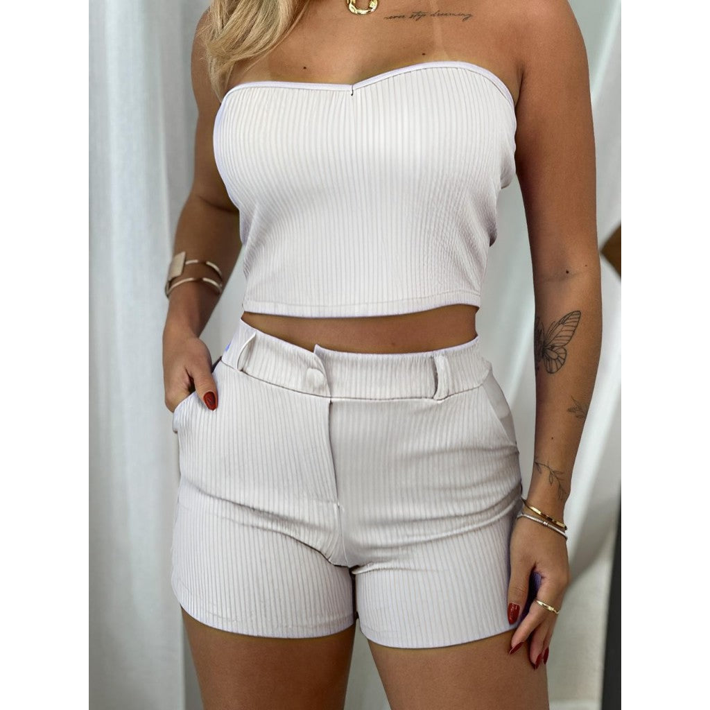 Conjunto Coração Cropped Tomara que Caia e Short Curto com Bolso e Fecho Botão Tecido Ribanna Casual Festas