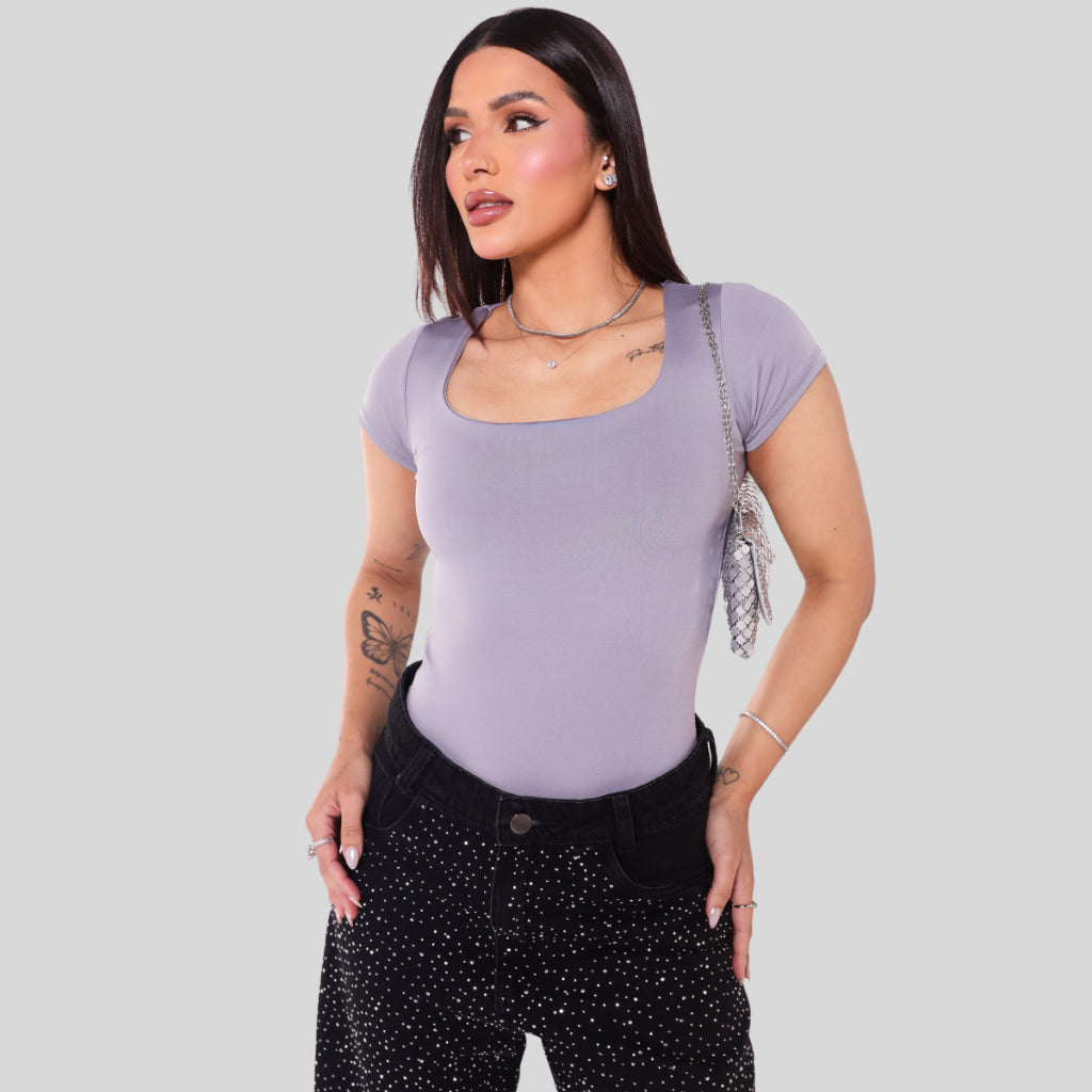 Body Feminino Decote Quadrado Manga Curta Suplex Premium Forrado Sem Transparência Casual
