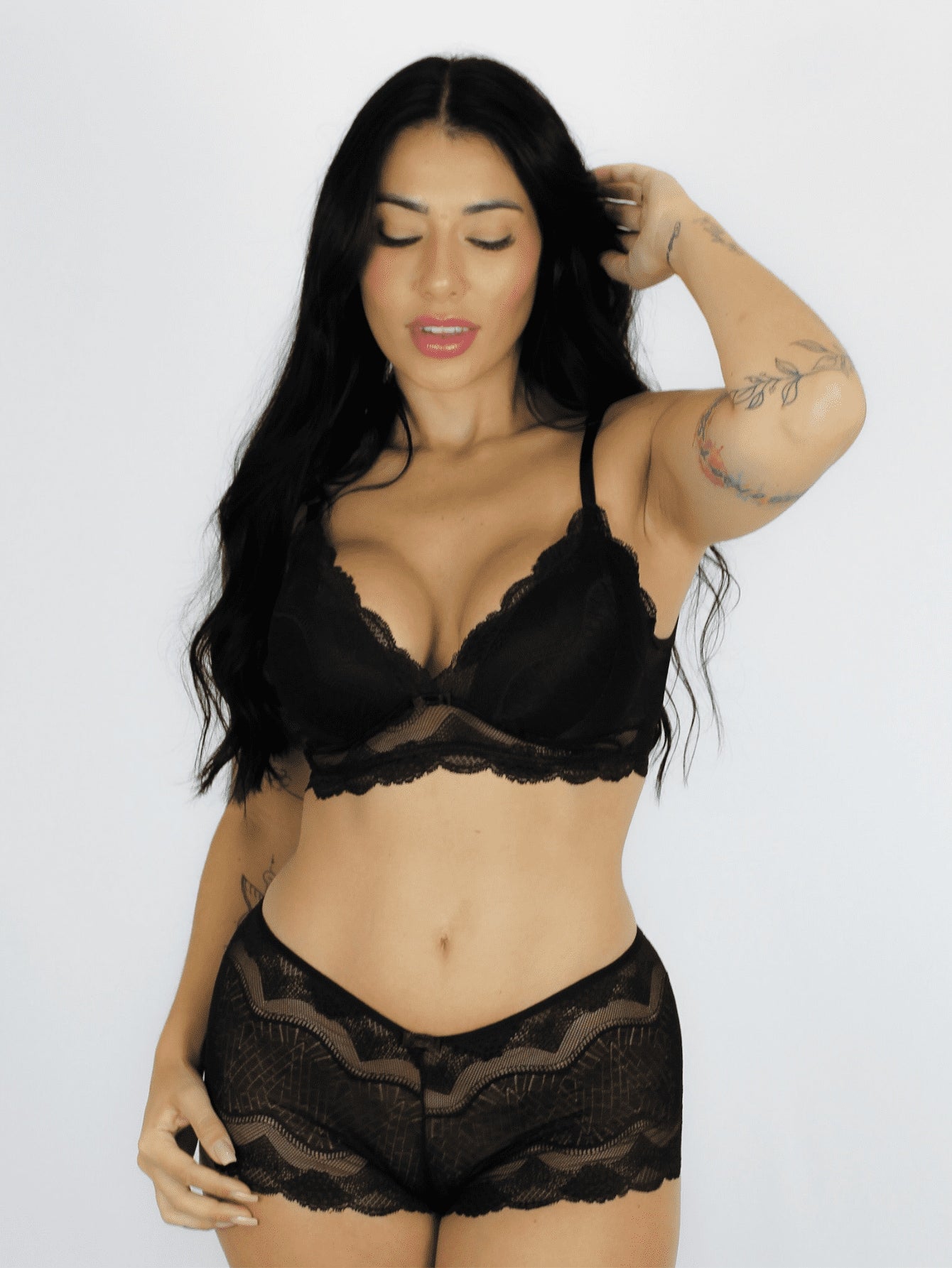 Conjunto Calcinha e Sutiã com Bojo Lingerie Sexy Renda
